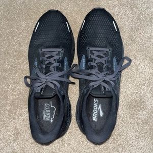 Men’s Brooks Adrenaline GTS 22s 10.5